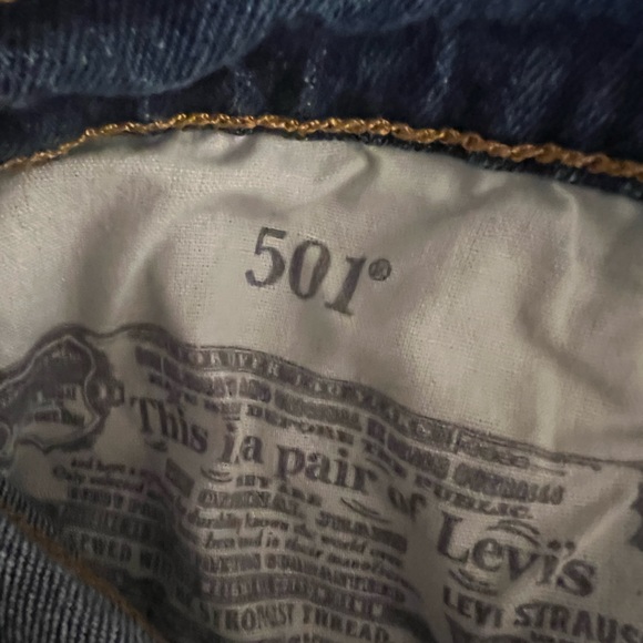 Levi’s straight leg jeans - Picture 3 of 5